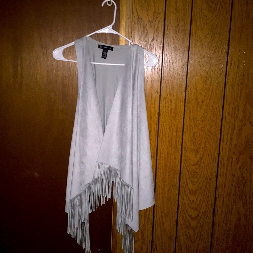 Adorable vest cardigan style top INC